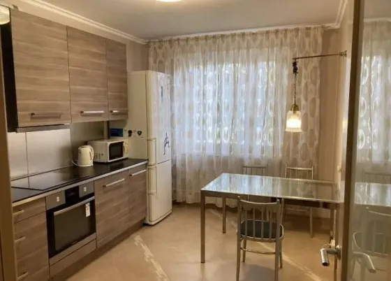 Сдам 1-комн. Квартиру, 40 м2, 1/5 эт., Долгосрочно Москва