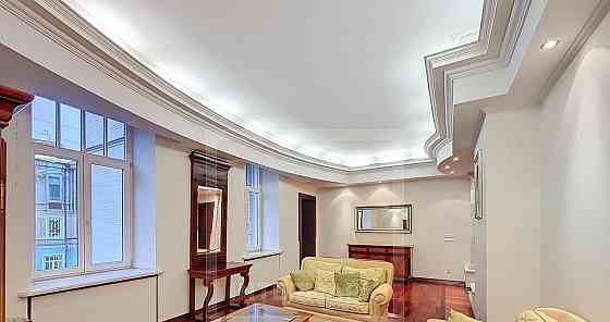 5-комн. квартира, 150 м2, 4/5 эт. Москва