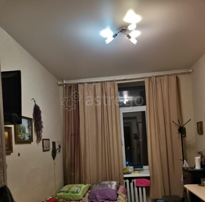Комната, 10.5 м2, 5/5 эт. Санкт-Петербург - изображение 1