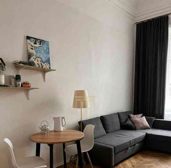 5-комн. квартира, 129.1 м2, 2/5 эт. Санкт-Петербург