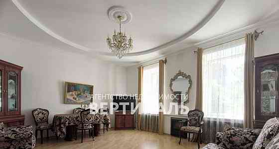4-комн. квартира, 120 м2, 2/4 эт. Москва