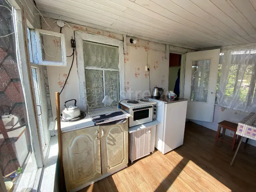 Продам дачу, 36 м2, Садовый участок 7.3 сот. Оренбург - изображение 1