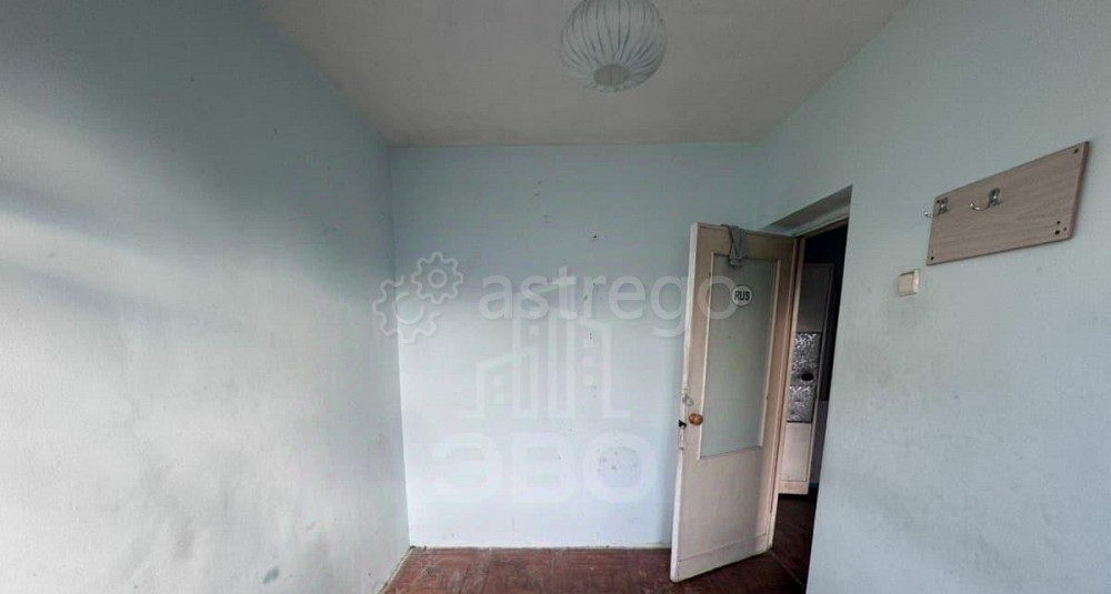 4-комн. квартира, 48.5 м2, 5/5 эт. Санкт-Петербург - изображение 2