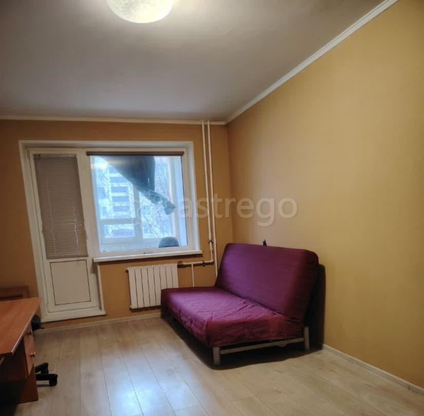 Комната, 18 м2, 1/9 эт. Санкт-Петербург - изображение 1