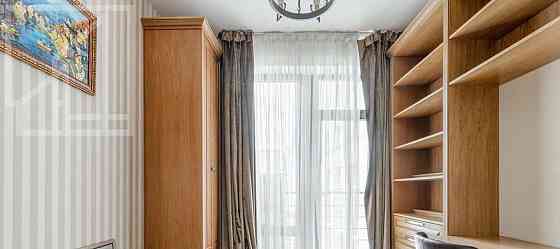 4-комн. квартира, 140 м2, 6/8 эт. Москва