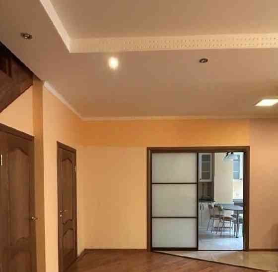 5-комн. квартира, 203.2 м2, 1/3 эт. Лобня