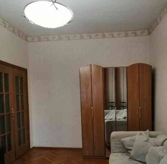 2-комн. квартира, 54 м2, 4/5 эт. Москва