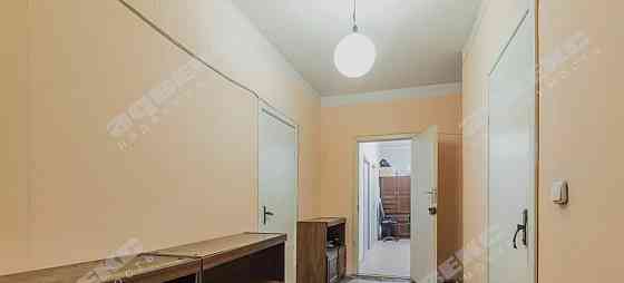 5-комн. квартира, 145.7 м2, 4/5 эт. Санкт-Петербург