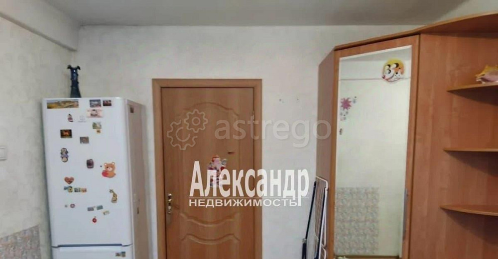 Комната, 13 м2, 1/9 эт. Санкт-Петербург - изображение 2