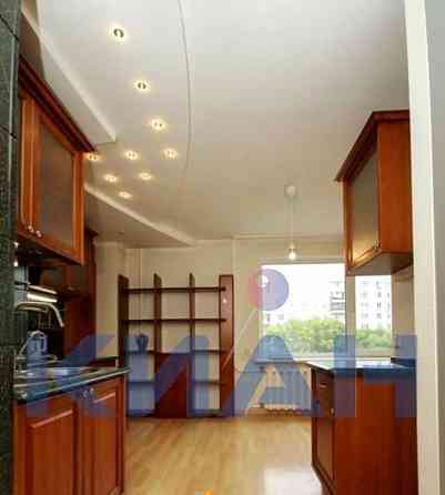 4-комн. квартира, 100.8 м2, 3/9 эт. Красноярск