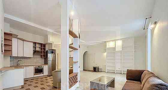 4-комн. квартира, 120 м2, 3/5 эт. Москва