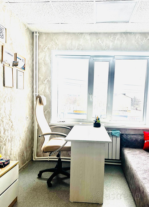 Сдам Офисное Помещение, 15 м2, Долгосрочно Ноябрьск - изображение 2