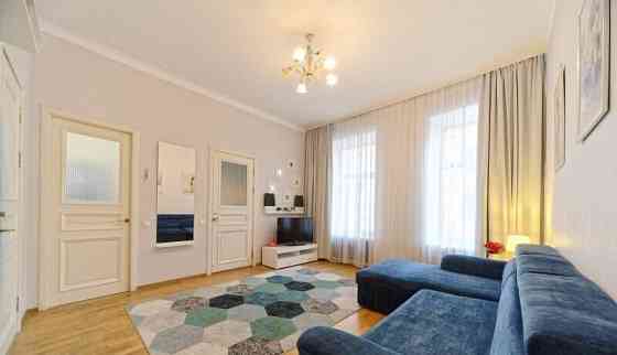 2-комн. квартира, 62 м2, 4/5 эт. Санкт-Петербург