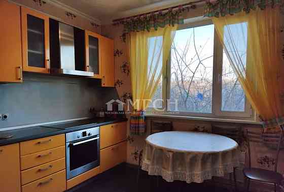 3-комн. квартира, 65 м2, 8/14 эт. Москва