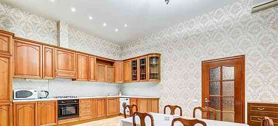 3-комн. квартира, 104 м2, 2/5 эт. Санкт-Петербург