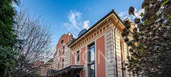 6-комн. квартира, 1256.7 м2, 4/4 эт. Санкт-Петербург