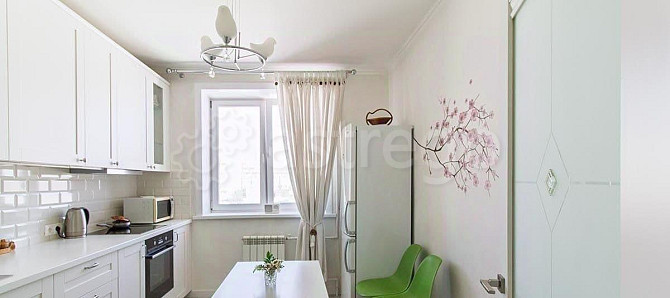 2-комн. квартира, 60.5 м2, 4/5 эт. Бийск - изображение 1