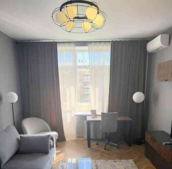 2-комн. квартира, 57 м2, 6/8 эт. Москва