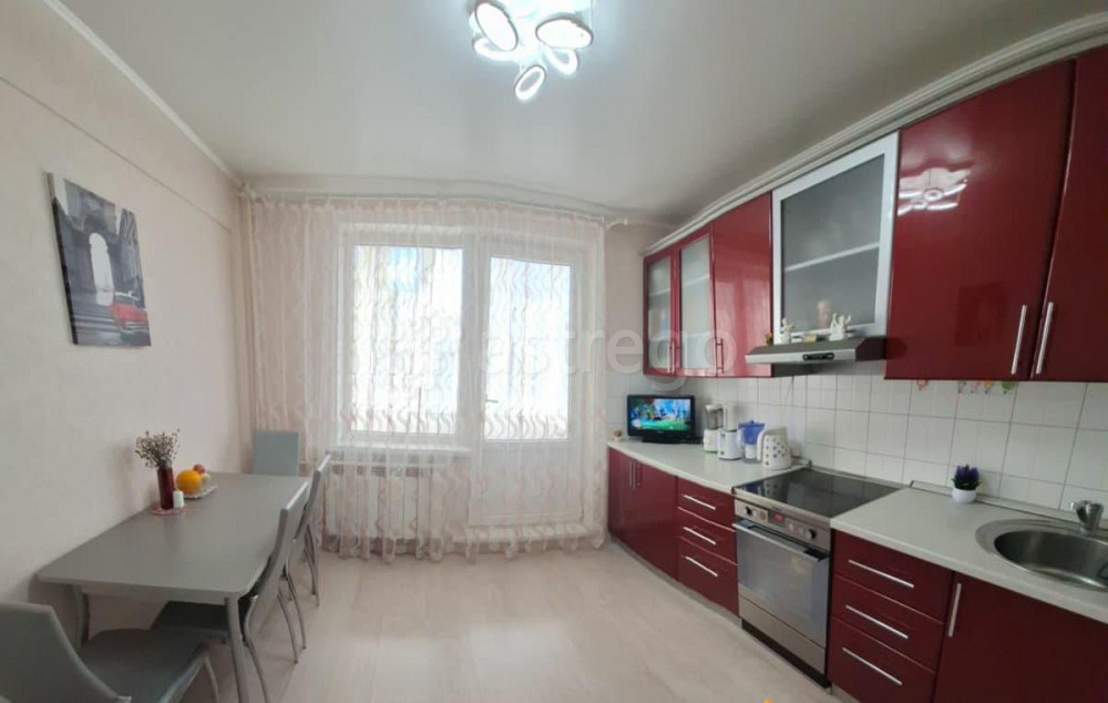 4-комн. квартира, 83.3 м2, 4/5 эт. Рубцовск - изображение 1