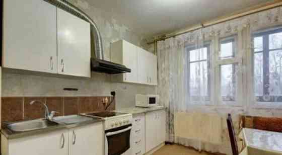 3-комн. квартира, 72 м2, 3/10 эт. Санкт-Петербург