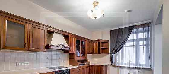3-комн. квартира, 140 м2, 6/13 эт. Москва