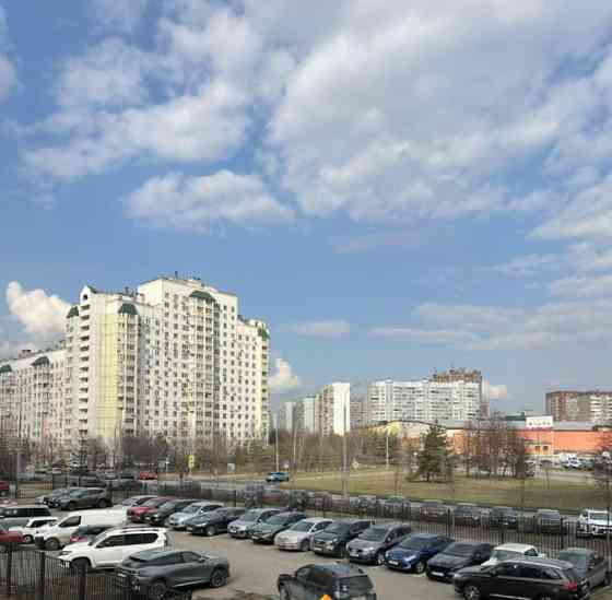 3-комн. квартира, 81 м2, 2/25 эт. Москва