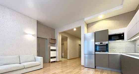 3-комн. квартира, 130 м2, 2/8 эт. Санкт-Петербург
