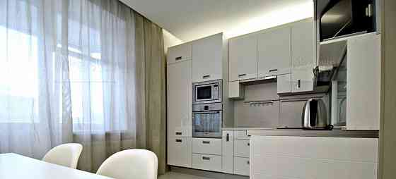 2-комн. квартира, 70 м2, 4/16 эт. Санкт-Петербург
