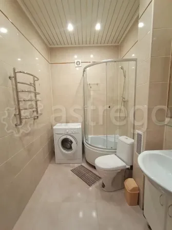 Сдам 1-комн. Квартиру, 46 м2, 5/10 эт., Посуточно Севастополь - изображение 3