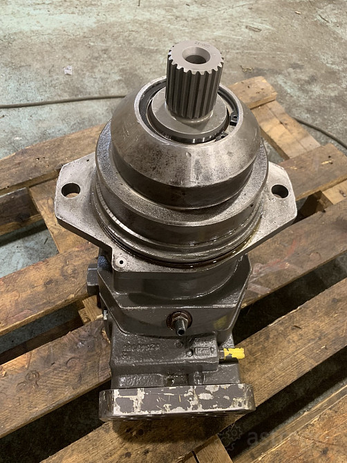 34E7-02500 Гидромотор (Гидравлический мотор) хода Hyundai R450LC-7 Екатеринбург - изображение 2