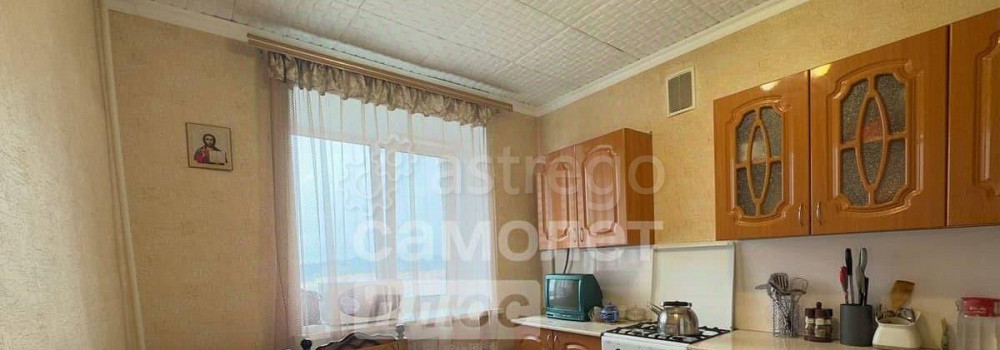 3-комн. квартира, 60.5 м2, 9/9 эт. Октябрьский - изображение 1