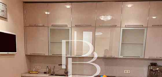5-комн. квартира, 210 м2, 13/19 эт. Москва
