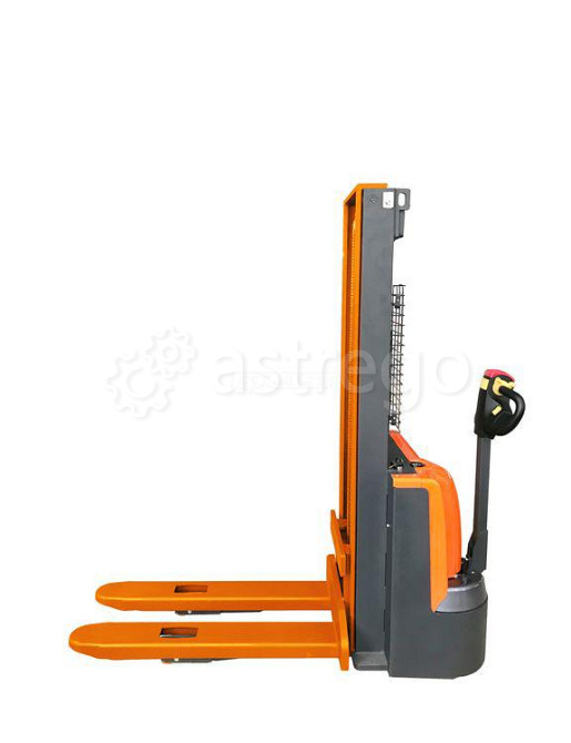 Штабелер самоходный GROST Helper 16/30M Красноярск - изображение 1