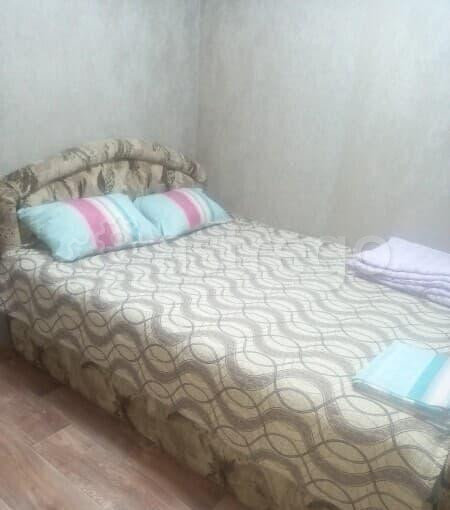 Посуточно, 2-комн. квартира, 44 м2, 4/5 эт. Рубцовск - изображение 2