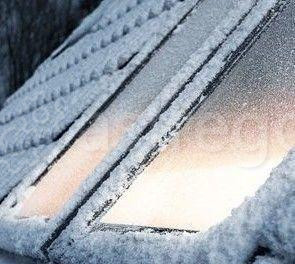 Мансардное окно FAKRO FTP-V U5 Thermo LUX c двухкамерным стеклопакетом 55х78 см Уфа - изображение 1