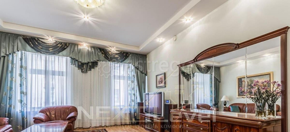3-комн. квартира, 110 м2, 4/6 эт. Санкт-Петербург - изображение 1