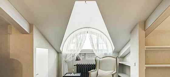 3-комн. квартира, 100 м2, 5/5 эт. Москва