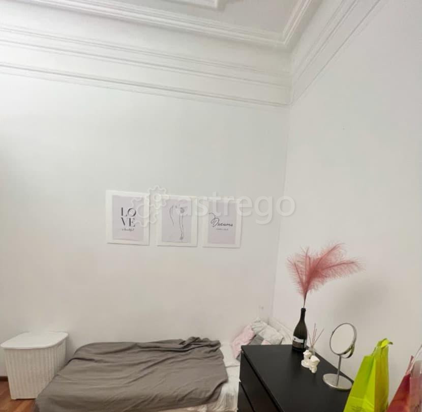 Комната, 15 м2, 1/5 эт. Москва - изображение 1