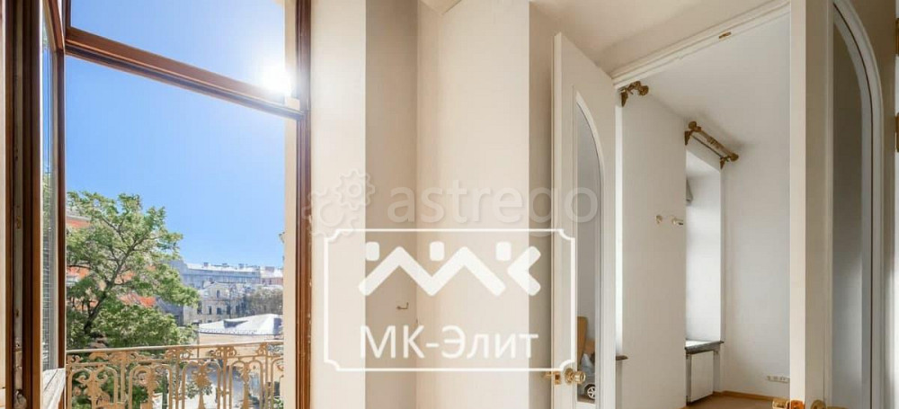 3-комн. квартира, 201.7 м2, 3/3 эт. Санкт-Петербург - изображение 1