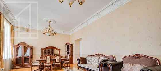 5-комн. квартира, 190 м2, 6/7 эт. Москва