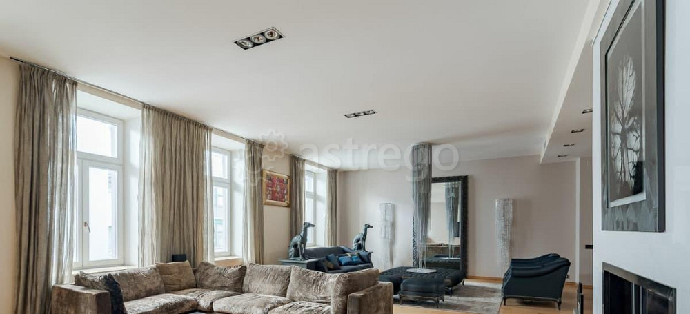 3-комн. квартира, 265 м2, 4/5 эт. Москва - изображение 1
