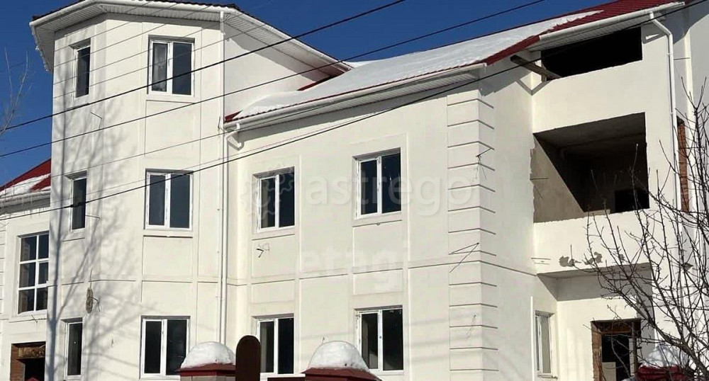 Дом, 950 м2, 15 соток, 3 эт. Уфа - изображение 2