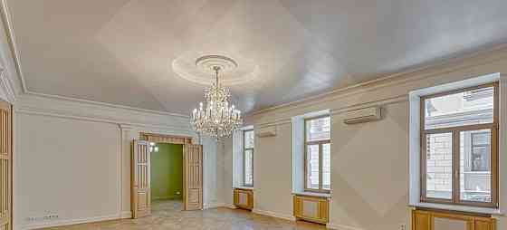 5-комн. квартира, 219 м2, 1/6 эт. Москва