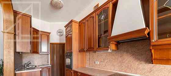5-комн. квартира, 170 м2, 6/7 эт. Москва