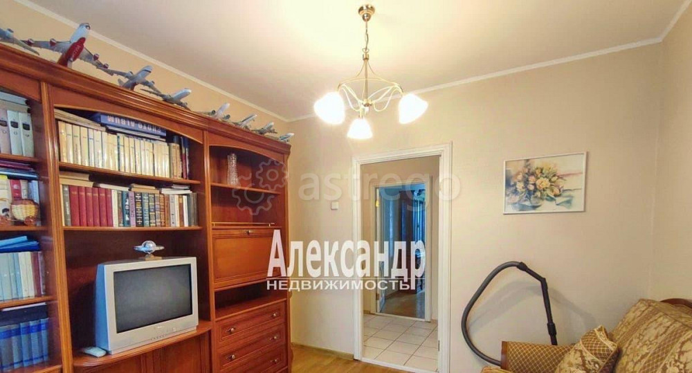 4-комн. квартира, 78.5 м2, 1/9 эт. Санкт-Петербург - изображение 6