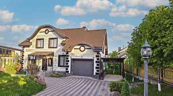 Коттедж, 250 м2 Санкт-Петербург