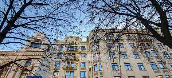 6-комн. квартира, 254.2 м2, 4/6 эт. Санкт-Петербург