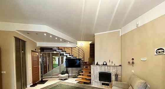 4-комн. квартира, 143 м2, 7/7 эт. Санкт-Петербург