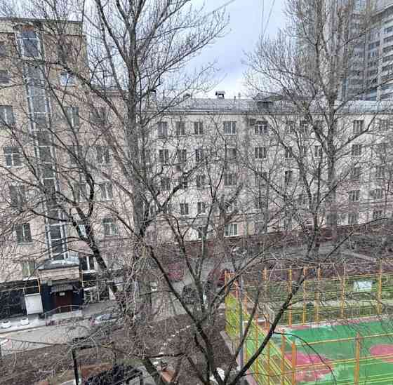 Комната, 46.9 м2, 4/5 эт. Москва