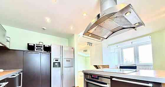 4-комн. квартира, 140 м2, 25/27 эт. Москва